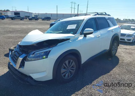 2025 Nissan Pathfinder Sv Fwd z USA, uszkodzony, nr VIN 5N1DR3BA8SC203861